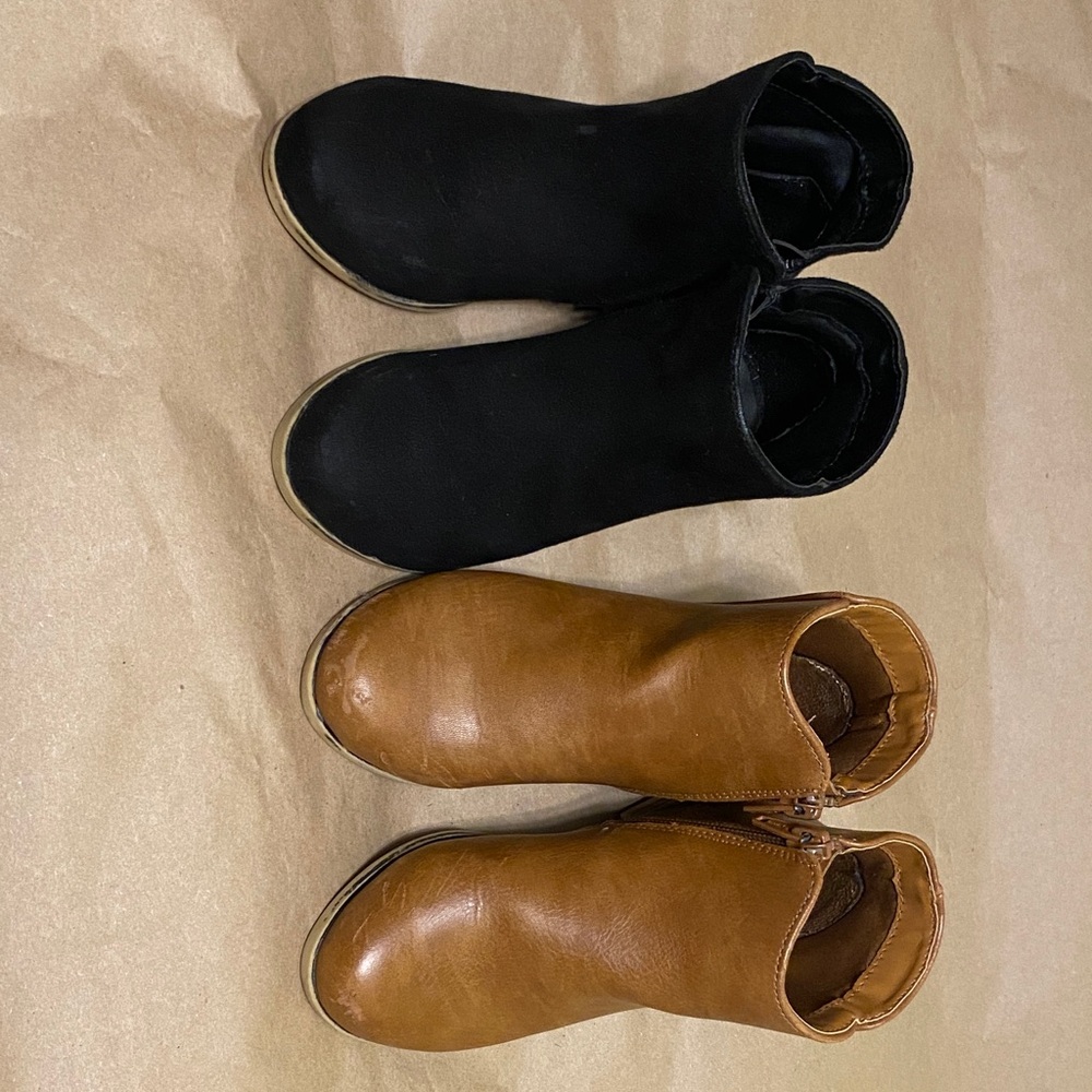 Set of 2 pairs Black and Brown Ankle Boots Set size 11 little girls